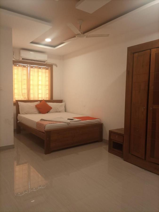 Yoyo Stay Kannur Luaran gambar